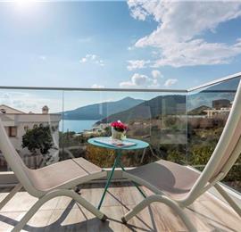 4 Bedroom Villa with Infinity Pool in Kalkan, Sleeps 8